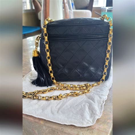 brand off chanel quited bag
